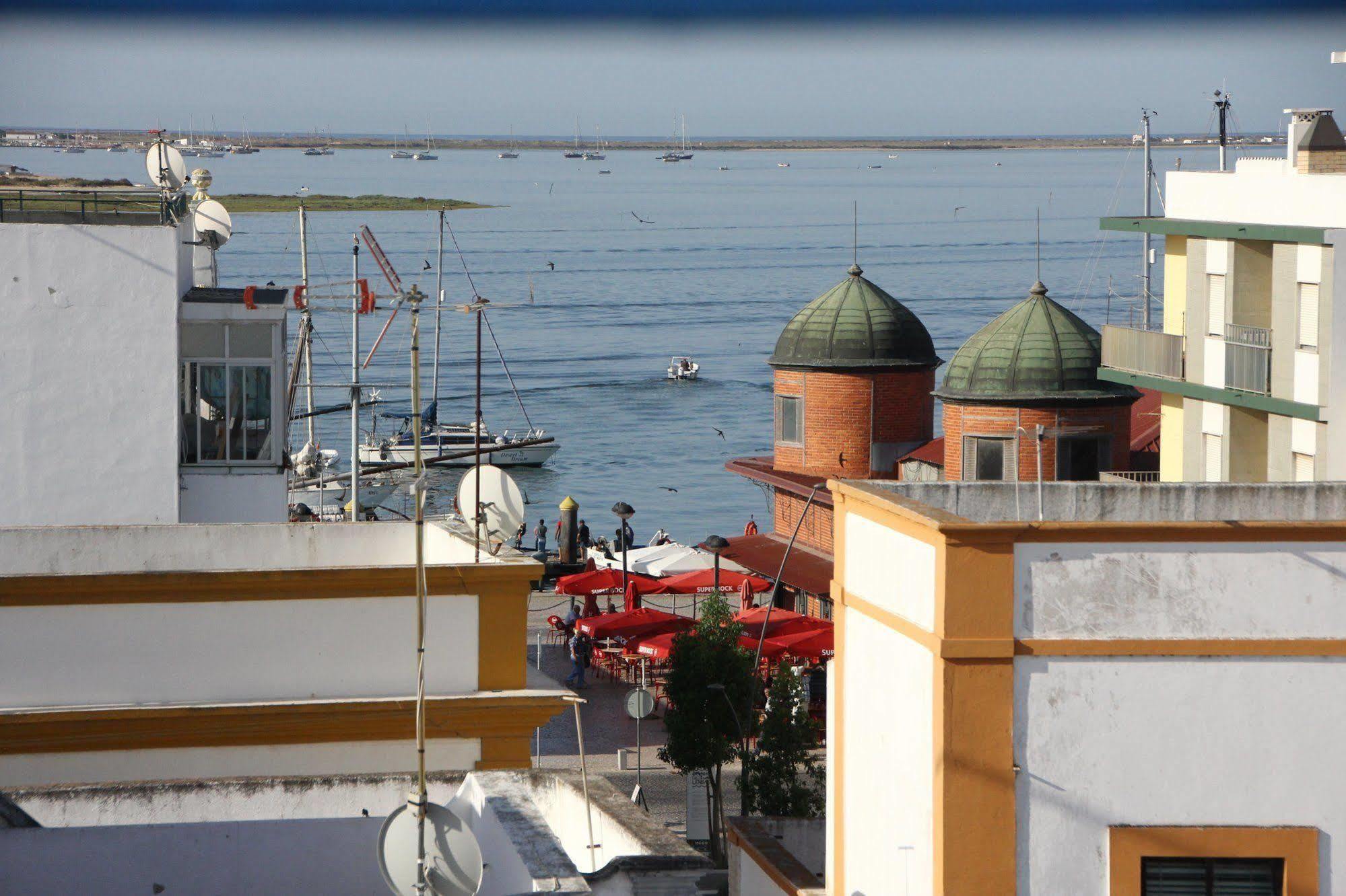 Hotel Al - Alojamento Local Pension Bicuar Olhão Esterno foto